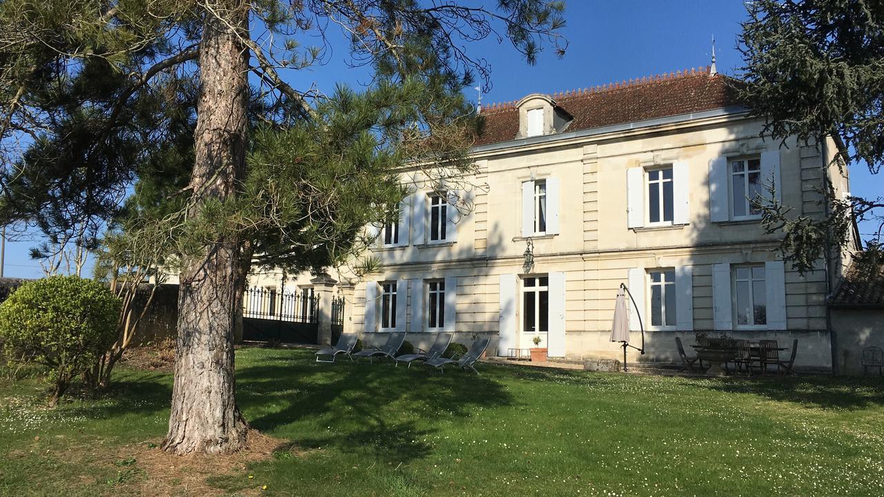 Chateau Magondeau Saillans  Bagian luar foto